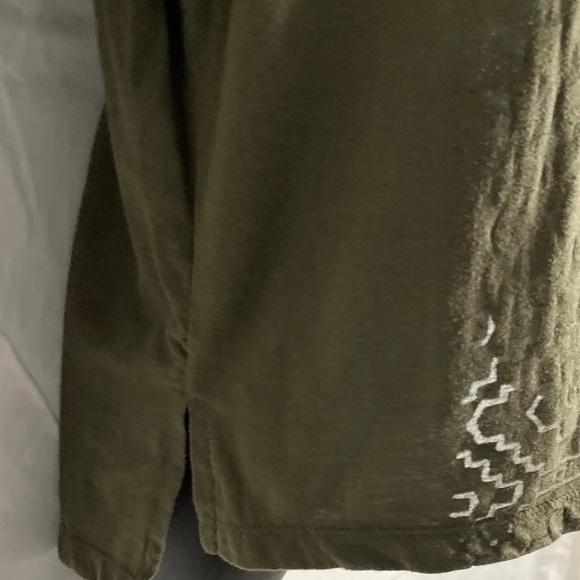 Old Navy Olive green top Small - Picture 5 of 10